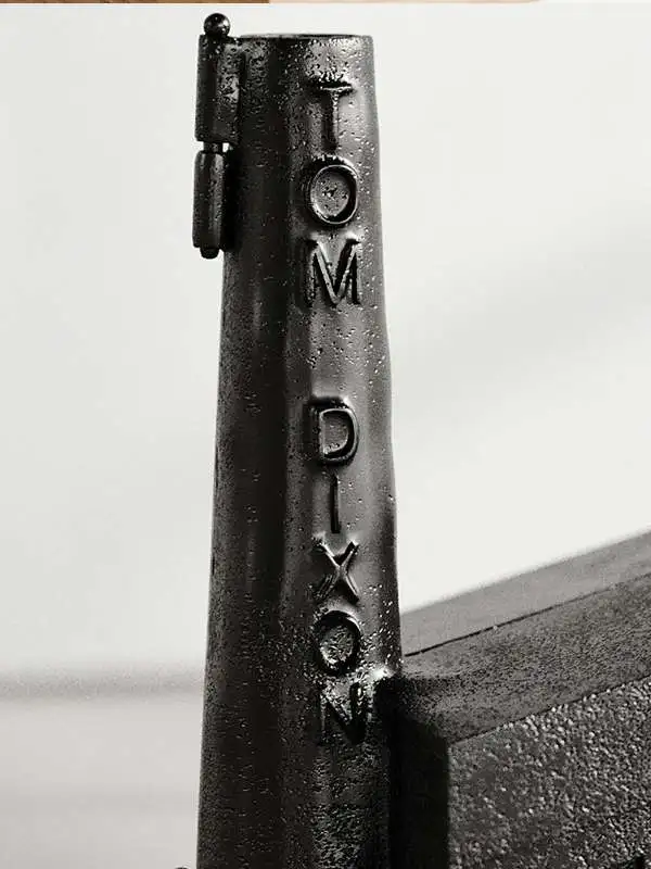Dixon Detail